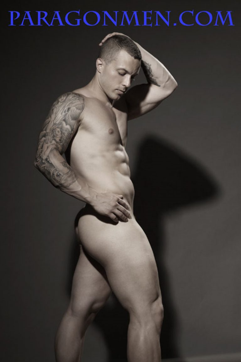 ParagonMen sexy naked muscle hunks Johnny Bronson tattoo bubble butt ass big thick dick shaved chest hair pubes big low hanging balls 001 gay porn sex gallery pics video photo 768x1153 - Johnny Bronson Paragon Men strips down and shows his fabulous muscle body